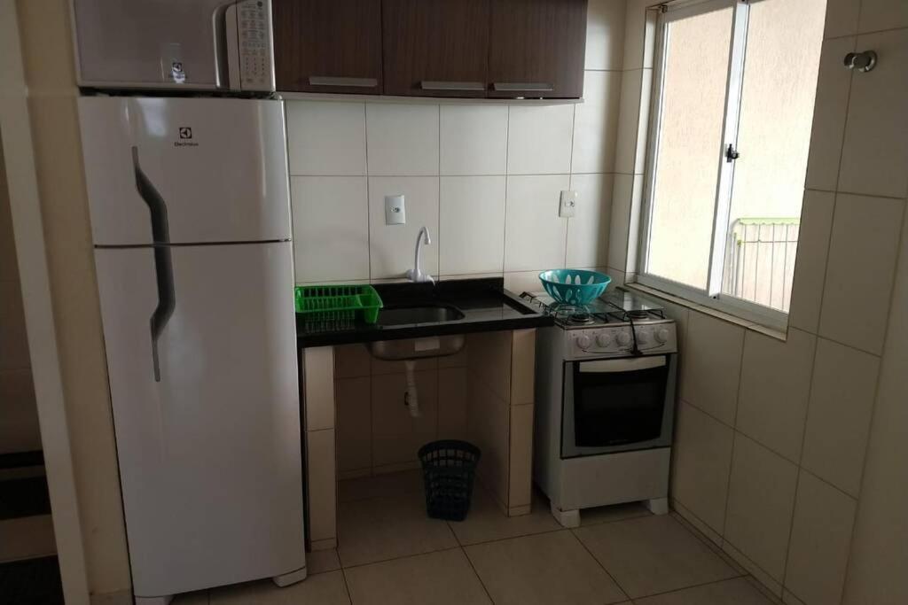 Residencial Melfi 3 Ap 3 Apartment Bombinhas Bagian luar foto